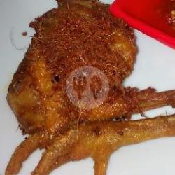 Ayam Pejantan Goreng   Lalap