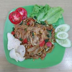 Kwetiau Goreng Bakso Sosis