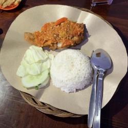 Nasi   Ayam Geprek   Lemon Tea