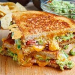 Sandwich Ayam Grill Cheese Egg With Mayonasie