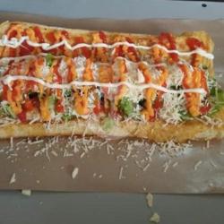 Roti John Panjang Telur Ayam Cincang