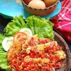 Telur Geprek Tahu Tempe