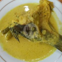 Gulai Ekor Ikan Mas