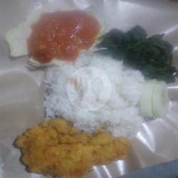 Nasi Ayam Crispy   Sambel (bawang/ Ijo/ Tomat)