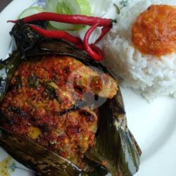 Nasi Pepes Ayam Berempah (paha)