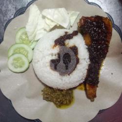 Nasi   Bebek Paha Bawah