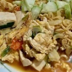 Mie Nyemek Indomie