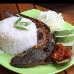 Nasi Sambelan Lele Goreng