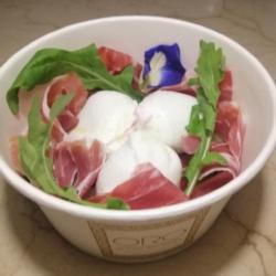 Mozzarella Cheese And Parma Ham (contain Pork)