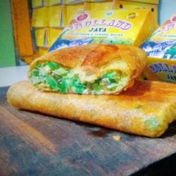 Martabak Super Sapi Jamur  Sosis  Kornet