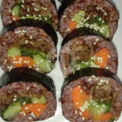 Red Rice Kimbap Veggie Roll