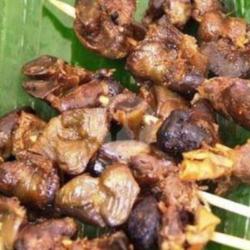 Sate Rempelo Ati Ayam