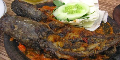 Pecel Lele & Seafood Arip Prayuda, Sukarami