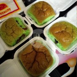 Kuro Roti Pandan Bakar Blueberry