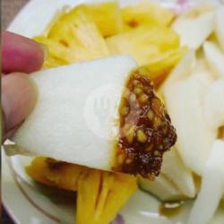 Rujak Manis Nanas Bengkoang