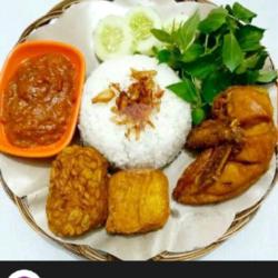 Pecel Ayam Dada  Tempe  Tahu