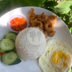 Nasi Cumi Crispy  Telor Ceplok