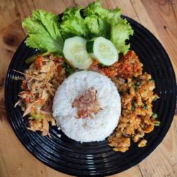 Sambel Ayam Suwir Kecombrang