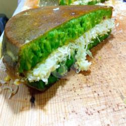 Martabak Pandan Keju Besar