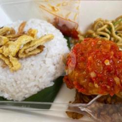 Nasi Uduk Telor Balado