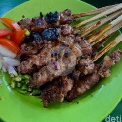 Sate Kambing Campur Lemak