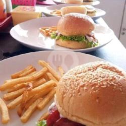 Burger Plus French Fries