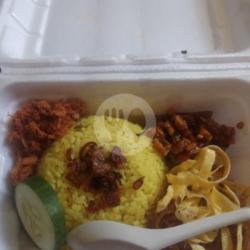 Nasi Kuning Abon