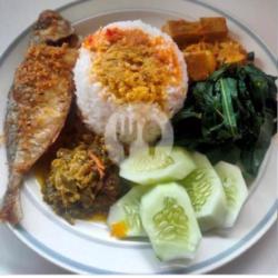 Nasi Gembung Goreng