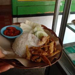 Nasi Ikan Wader Goreng