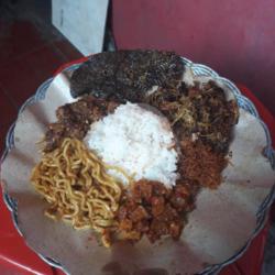 Nasi Campur Daging Suwir Paru