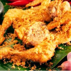 1 Ekor Bakakak Ayam Goreng Surundeng