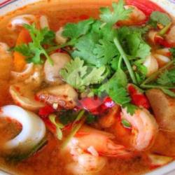 Soup Tomyam Seafood