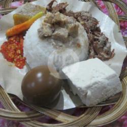 Nasi Gudeg   Telor   Tahu