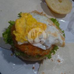 Burger Ayam   Telur