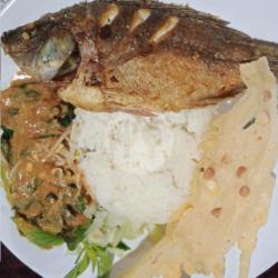 Nasi Pecel Mujaer