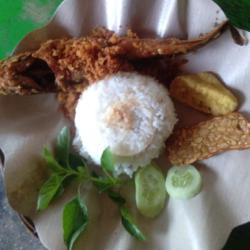 Lele Goreng Plus Nasi