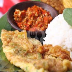 Nasi Telur Dadar   Sambal Geprek/sambel Pecel Lele