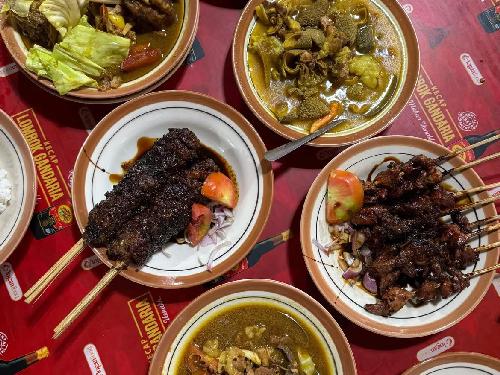 Sate Dan Tongseng Mas Her