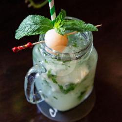 Fresh Lychee Mojito