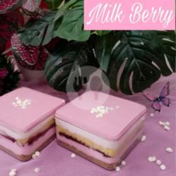 Milkberry Dessert Box