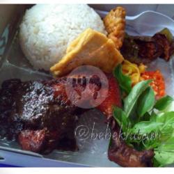 Nasi Ayam Hitam Komplit