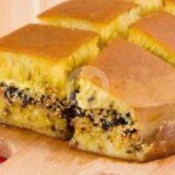 Martabak Bangka Kacang Kismis