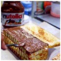 Roti Bakar Coklat Nuttela   Cocho Crunchy