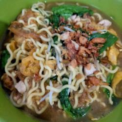 Mie Kuah Ayam Jumbo