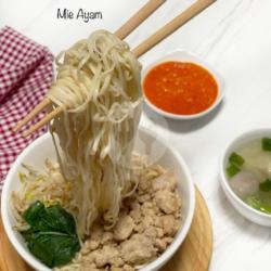 Mie (yamien) Ayam