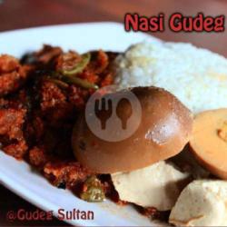 Gudeg Sayur   Teh Pucuk