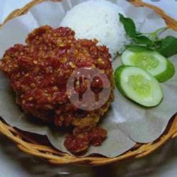 Lalapan Ayam Geprek Sambal Ulek