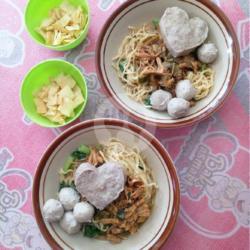 Mie Ayam Bakso Cinta