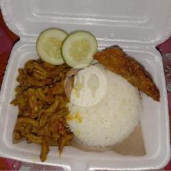 Oseng Oseng Usus   Nasi   Teh