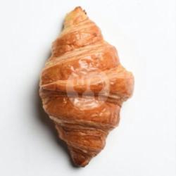 Premium Butter Croissant